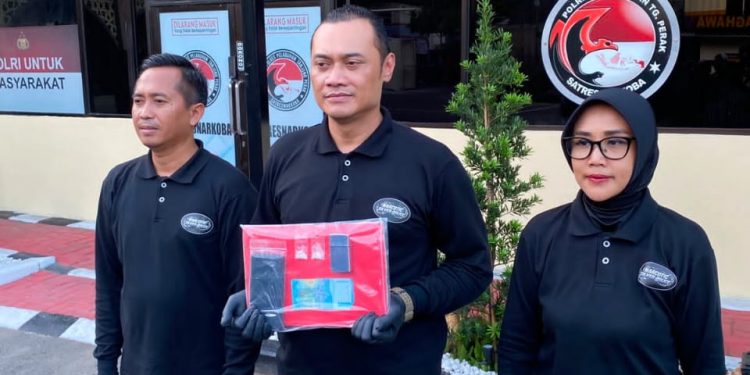 Satresnarkoba Tanjung Perak Surabaya Gagalkan Peredaran Hampir 300 Gram Sabu, Tiga Pengedar Dibekuk