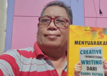 Menulis dari Ruang Ketiga: Refleksi, Perlawanan, dan Ibadah