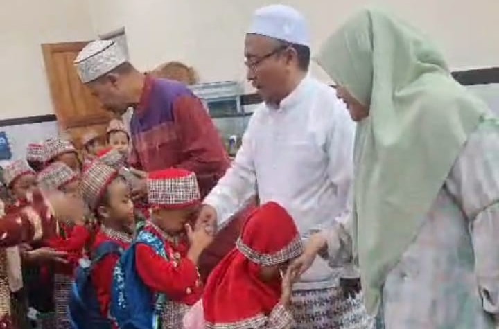Kunjungi Pondok Pesantren Ar-Roudlo, Siswa TK Muslimat NU 179 Pelangi Kedanyang Disiapkan Jadi Generasi Qurani