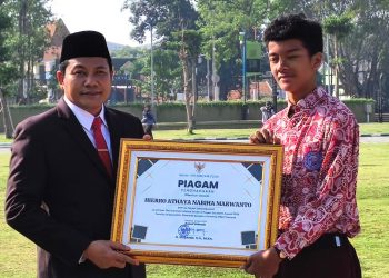 Bupati Sidoarjo Apresiasi Siswa SMP Al Falah Darussalam Juara 1 di Ajang Penelitian Internasional