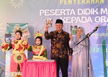 Kepala Kemenag Berharap MIN 1 Sidoarjo Lahirkan Pemimpin Masa Depan Berprestasi