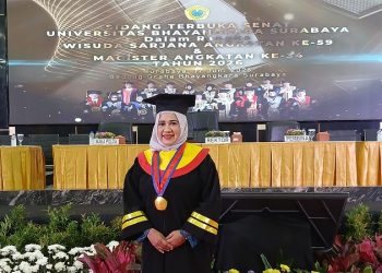 Kepala SMAN 3 Sidoarjo Raih Gelar M.H. Untuk Memperkuat Kepemimpinan Pendidikan