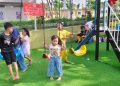 Liburan Sekolah, Alun-Alun Sidoarjo Dipadati Pengunjung Anak-Anak Bermain