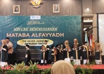 Cetak Generasi Qurani: Haflah Akhirussanah MATABA Al-Fayyadh 2026 Sukses Digelar Khidmat beserta Restu Tokoh Gontor