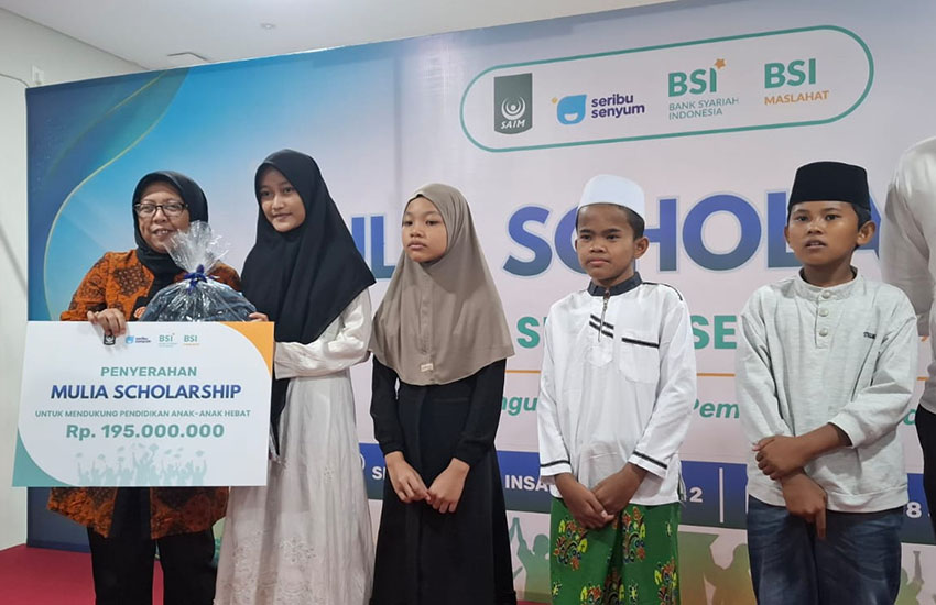 150 Siswa Duafa Terima Mulia Scholarship