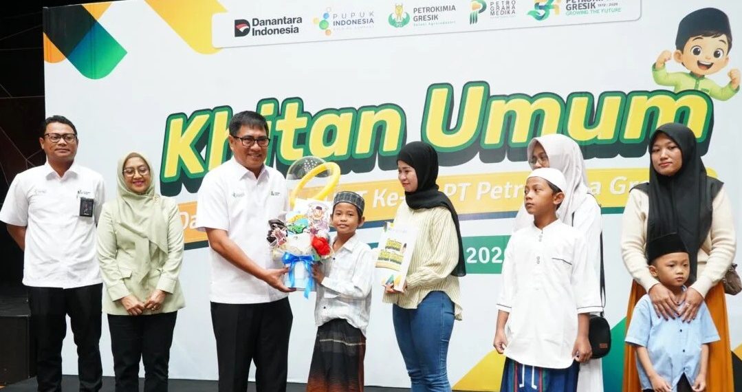 Momen HUT ke-54, Petrokimia Gresik Fasilitasi Khitan Gratis untuk 100 Anak di Gresik dan Sekitarnya