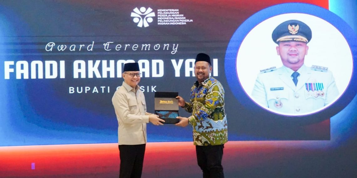 Bawa Model Perlindungan Anak PMI ke Forum Nasional, Bupati Yani Terima Penghargaan Kepala Daerah Inspiratif