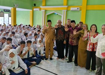 Sambut HUT Kemerdekaan RI, FPK Gresik Ajak Siswa SMPN 3 Perkuat Cinta dan Persatuan terhadap NKRI