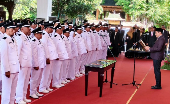 Bupati Sidoarjo Ingatkan Para Kades Kelola Dana Desa Secara Digitalisasi dan Kurangi Karaoke