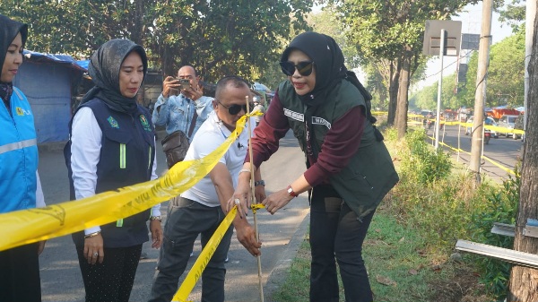Wabup Sidoarjo Himbau Masyarakat Jangan Rusak Taman-Taman di Trotoar