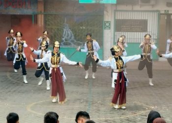 Demo Paskibra dan Talent Showcase Jadi Primadona di SMP PGRI 1 Buduran