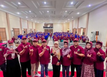 Rektor UMAHA Sidoarjo Turunkan Mahasiswanya Edukasi Masyarakat Desa