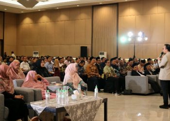 Ustaz Sonny Abi Kim Beri Edukasi dan Inspirasi Keluarga Besar PI Raudlatul Jannah