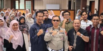 Tanamankan Budaya Tertib Berlalu Lintas Sejak Dini, Satlantas Polres Gresik Libatkan Guru SD