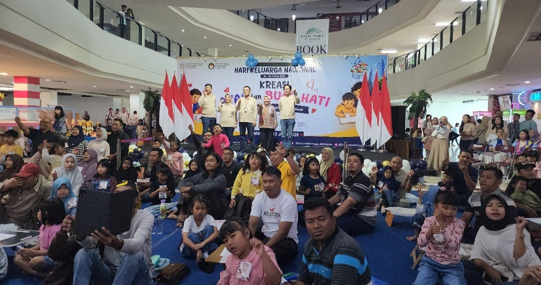 Ayah Wajib Hadir, Kemendukbangga BKKBN Jatim Ajak Orangtua dan Anak Kompak di Harganas ke-33