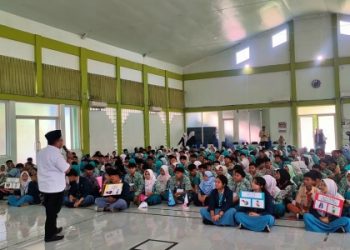 Siapkan Pemilih Pemula Berintegritas, Bawaslu Kenalkan Demokrasi Elektoral Ke Siswa SMA/Sederajat Di Kabupaten Sidoarjo