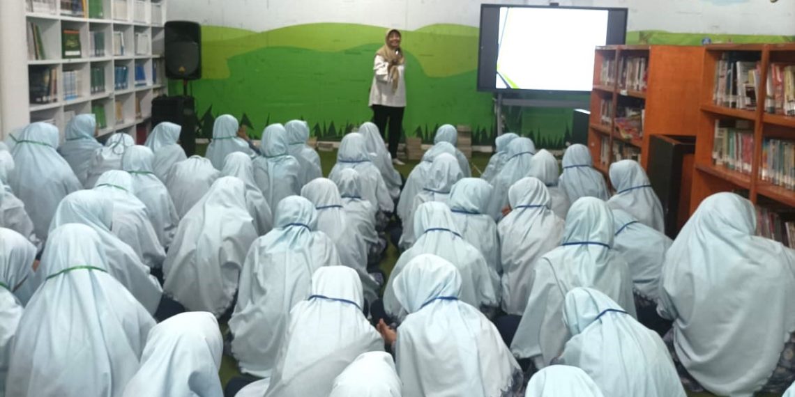 ‘Coaching Amal Yaumiyah’ Jadi Benteng Pergaulan Siswa SMP IT Insan Kamil Sidoarjo