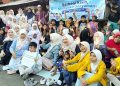 Peringati Hari Anak Nasional, Ikwam SD Mugeb Bagikan Perlengkapan Sekolah hingga Sembako kepada Anak Jalanan Gresik