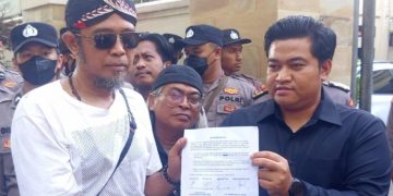 Demo Warga Gulomantung terhadap PT Hanwa Royal Metal, Ketua DPRD Gresik Berikan Dukungan dan Minta Perusahaan Penuhi Perizinan