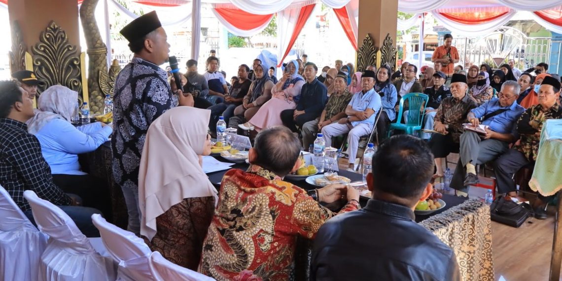 Bupati Yani Matangkan Pelebaran Jalan Menganti-Lakarsantri Surabaya, Libatkan Warga untuk Pengadaan Tanah