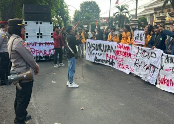 BEM Pasuruan Raya Geruduk Mapolres dan DPRD Pasuruan, Kawal Kasus Tewasnya Warga Beji hingga Penandatanganan Tuntutan