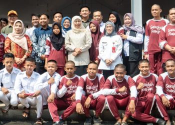 Tinjau Sekolah Rakyat Gresik, Gubernur Khofifah Tegaskan Pendidikan sebagai Upaya Putus Rantai Kemiskinan