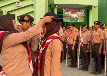 SMA Negeri 3 Sidoarjo Lakukan Upacara Penerimaan Tamu Ambalan