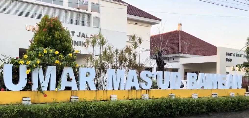 Cuaca Ekstrem Hambat Distribusi Logistik Kesehatan ke Pulau Bawean, RSUD Umar Mas’ud Tetap Komit Berikan Layanan Optimal
