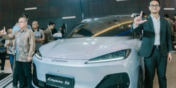 LEPAS Perkenalkan L8 PHEV dan E4 EV di GIIAS Surabaya 2026