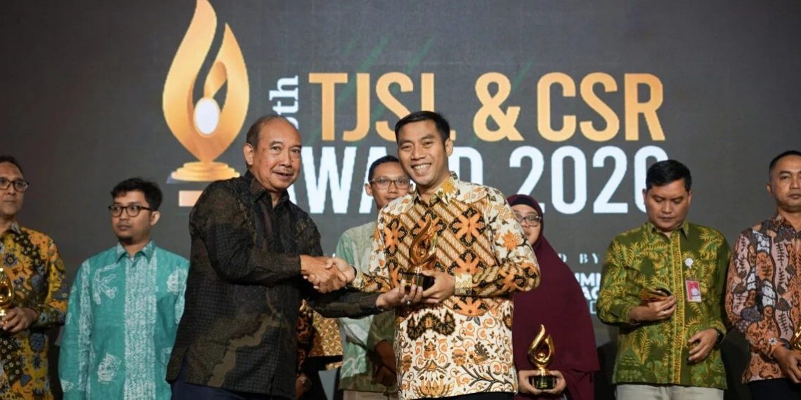 Implementasi TJSL Petrokimia Gresik Raih Predikat Gold Pilar Lingkungan di Ajang “6th TJSL & CSR Award 2026”