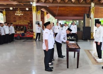 Bupati Sidoarjo Kukuhkan 254 Pejabat Promosi dan Mutasi Kepala SDN dan SMPN