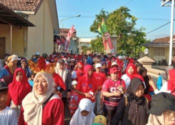 Bayar Pajak Dapat Kupon, Ribuan Warga Ikuti Jalan Sehat Bersama Pemdes Balongtani