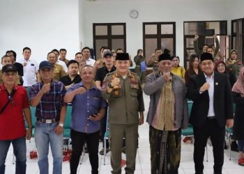 Bina 30 Pemilik Warung, Satpol PP Libatkan MUI dan DPRD Gresik