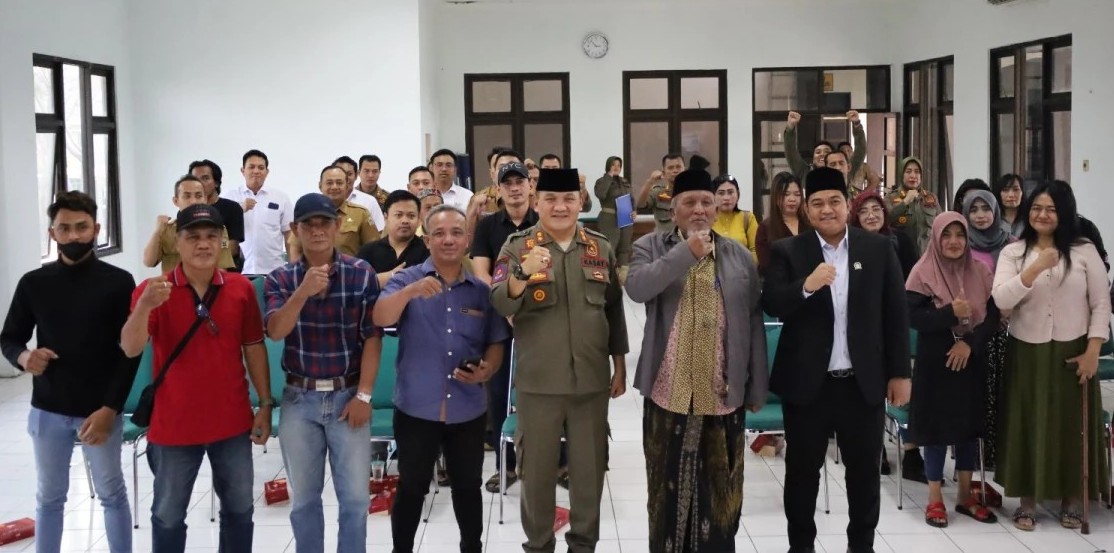 Bina 30 Pemilik Warung, Satpol PP Libatkan MUI dan DPRD Gresik