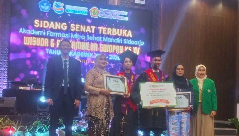 70 Lulusan Akfar Mitra Sehat Mandiri Sidoarjo Diambil Sumpah, 90 Persen Sudah Bekerja