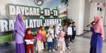 Kuatkan Motorik Anak, KB-TK Raudlatul Jannah 2 Sidoarjo Gelar Pelatihan Kemandirian