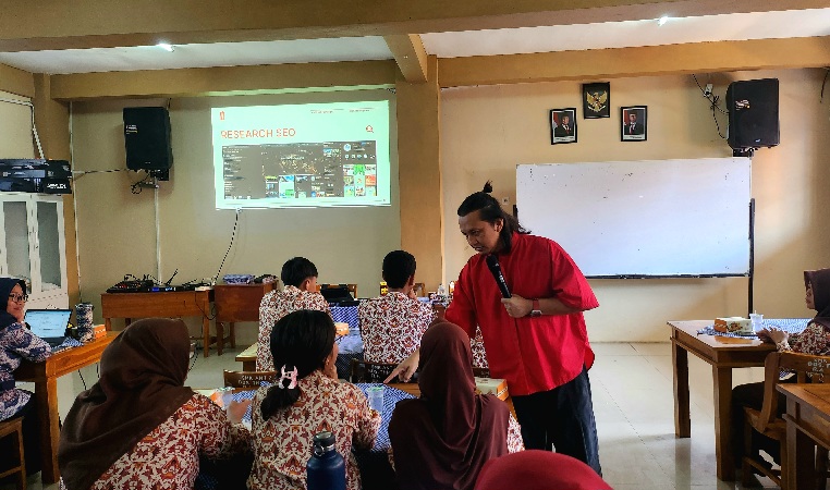 SMK Antartika 2 Sidoarjo Bekali Siswanya Pemahaman Branding dan Marketing Sejak Dini