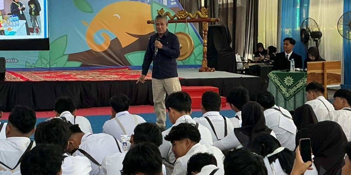 Buka Peta Peluang Kerja, Orientasi Maba UMG Hadirkan Praktisi Freeport Indonesia dan Saka Energi Indonesia