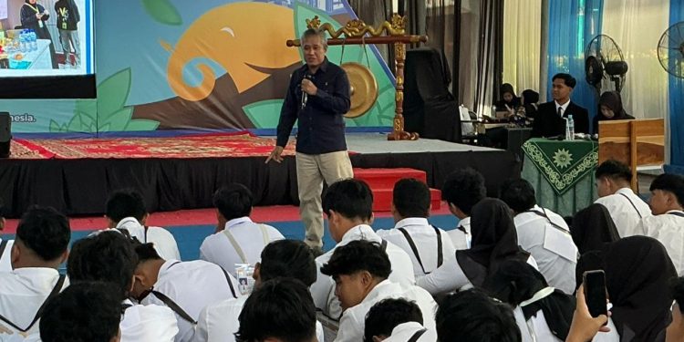 Buka Peta Peluang Kerja, Orientasi Maba UMG Hadirkan Praktisi Freeport Indonesia dan Saka Energi Indonesia
