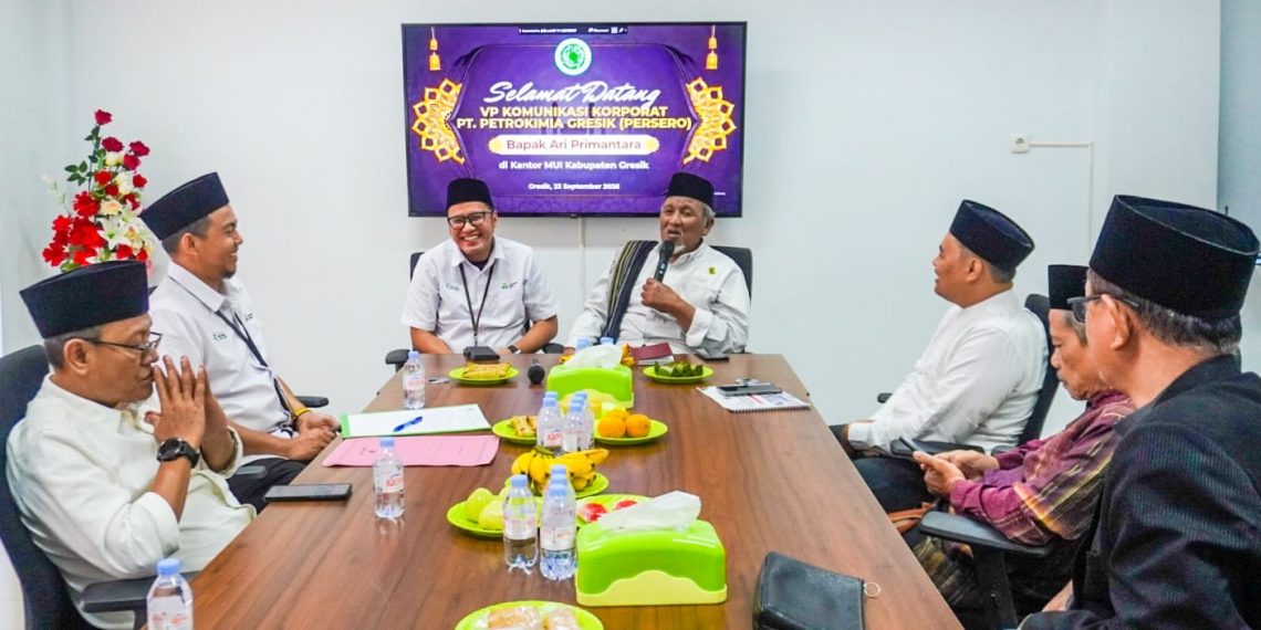 Perkuat Komitmen Kerja Sama, MUI – Petrokimia Gresik Bahas Program Pemberdayaan Umat