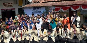 Mahasiswa FK UWKS Edukasi Kesehatan Lansia Asem Jajar soal Sinar Matahari hingga Hipertensi