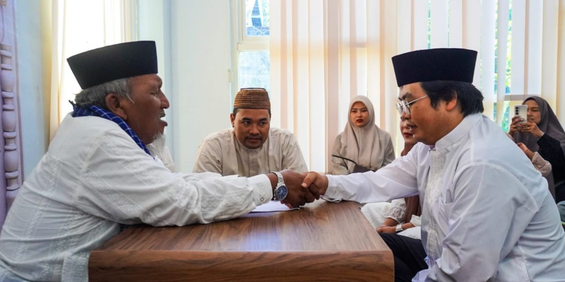 Kenal Islam Sejak di China, Li Qun Putuskan Jadi Mualaf saat Bekerja di Gresik