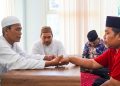 Bisikan Hati Nurani, Isa Mantap Berikrar Masuk  Islam di Kantor MUI Gresik