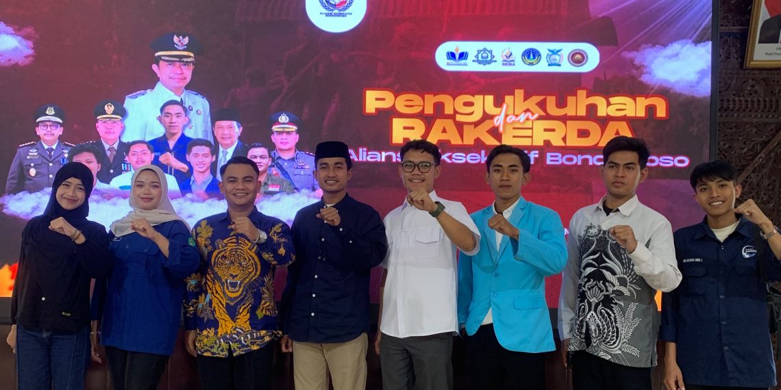 BEM Pasuruan Raya Hadiri Pengukuhan AEB, Perkuat Konsolidasi dan Solidaritas Mahasiswa se-Tapal Kuda