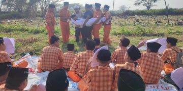 Siswa SMP Muhammadiyah 16 Surabaya Ujian Praktik Merawat Jenazah