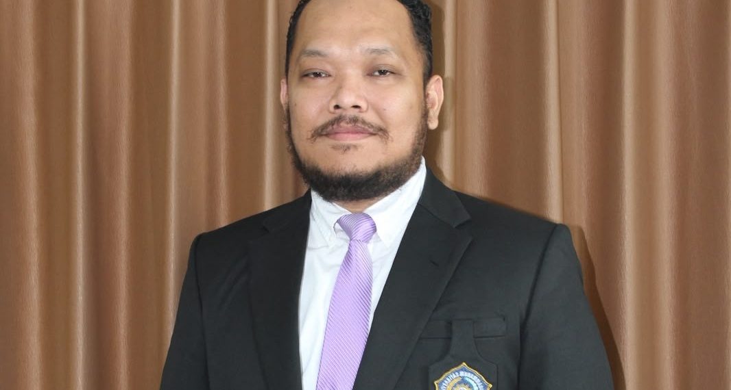 Dari Riset hingga Kepemimpinan Fakultas, Alumni UNAIR Satria Unggul Wicaksana Prakasa Kini Pimpin FH UM Surabaya