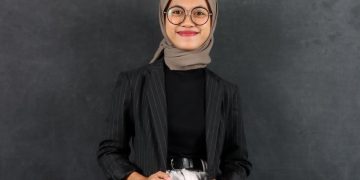 Shevierra Danmadiyah, Alumni FH UNAIR Konsisten Kawal Privasi dan Keterbukaan Peradilan di Era Digital