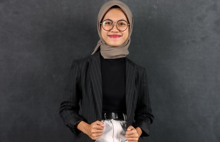 Shevierra Danmadiyah, Alumni FH UNAIR Konsisten Kawal Privasi dan Keterbukaan Peradilan di Era Digital