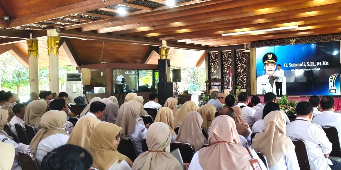 Bupati Sidoarjo Pesan Kepada Kepala Sekolah Agar Tidak Terlalu Membebani Program ODL