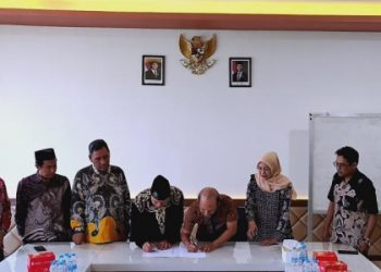 Perkuat Pendidikan Demokrasi Masyarakat, Bawaslu Sidoarjo Jalin Kerjasama Dengan Unusida